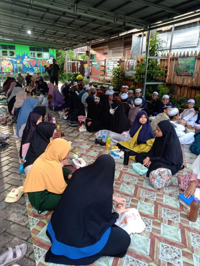 Mis Nor Rahman Gelar Buka Puasa Bersama Untuk Jalin Silaturahmi Mi Nor Rahman Banjarmasin 1967